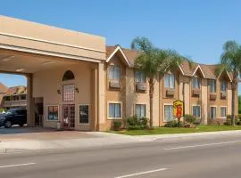 Super 8 by Wyndham Bakersfield South CA