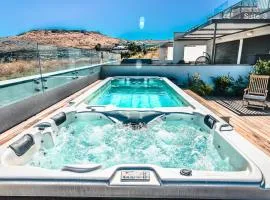 מגדלא רזורט- דירות נופש עם בריכות פרטיות מבית בלו מגדל