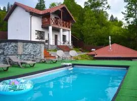 Villagoria котедж з басейнами і джакузі
