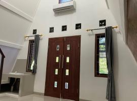 Villa Airunika, Campingplatz in Bandar Lampung