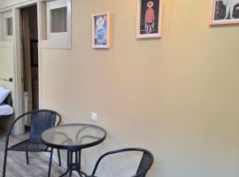 Apartments Firdousi Rooms, hotel sa Tbilisi City