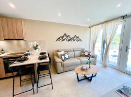 Lake and Trail, Free Parking, Near Nature and City, апартаменты/квартира в Невшателе