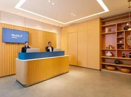 Model J Hotel BSD Carstensz