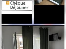 Vila Happy House, hotel i Costinesti