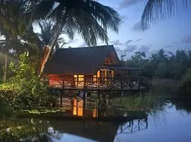 Waves Floating Villa
