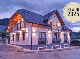 Alpine House Mina - Rooms & Apartments