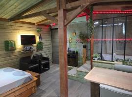 Le chalet de v&eacute;nus, chal&eacute; alpino em Cousance