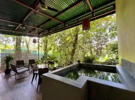 Jungle House with Private Jacuzzi