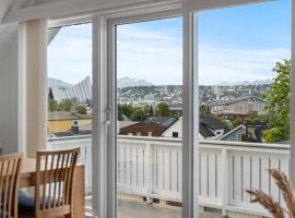 Arctic Elegance By Paramount, hotel i Tromsø