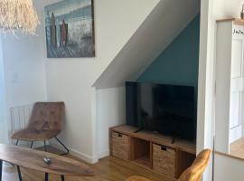 Gîte vue mer à 400m de la plage avec jacuzzi、サン・ポル・ド・レオンのホテル