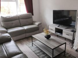 Beautiful two Bedroom house Entire house, căn hộ ở Stevenage
