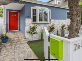 Chic Venice Beach Bungalow Steps from the Canals & Beach