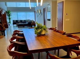 Gu-F1, Hotel in Higuera Blanca