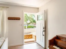 Cheerful Three Bedroom with a Fireplace