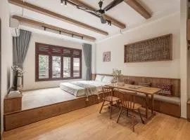 GOLDEN Luxury House-French Niche Place in Centre-Rooftop Pool-Free EarlyCheckin