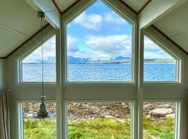Steigen Cabin North