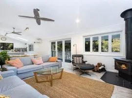 'Bouddi Bush and Bay Retreat' by HolidayCo