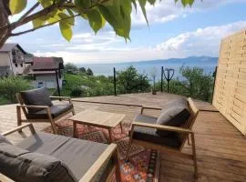 La terrasse sur le Lac