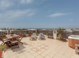 Penthouse con Jacuzzi、コスタ・テギセのホテル