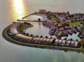 Strandvilla - Beach Resort Makkum