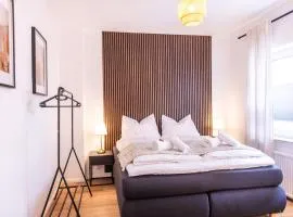 NUIT Apartment - HBF, Zentral, Helios-Klinik, Messe Düsseldorf 20 Min, NEU