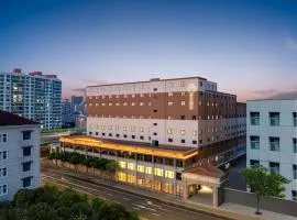 Atour Hotel Shanghai Jing'an North XIzang Road Metro Station