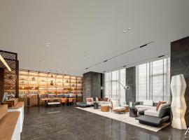 呼和浩特体育场成吉思汗大街亚朵酒店，位于呼和浩特呼和浩特白塔国际机场 - HET附近的酒店