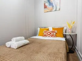 Стильная студия с изолированной спальней 190