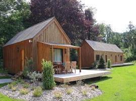 Les Cabanes du Moulin de l'Ortille & SPA, hotel con spa en Compi&egrave;gne