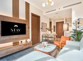STAY BY LATINEM Luxury 1BR Holiday Home CC 0813 Near Downtown