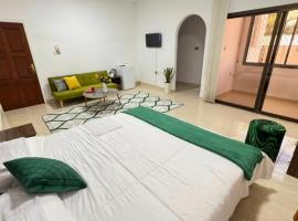 Saruj Residence, guest house in Muscat