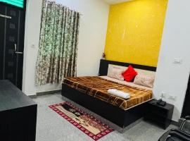 Taj 3 Star Hotel Agra Near Taj Mahal, hotel in Tājganj