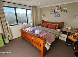 Immaculate Quiet Home with Pool and Gym Ideal for Great Ocean Road Stopover