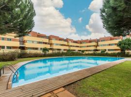 Furadouro Pine 'n' Beach Stay, hotel in Ovar