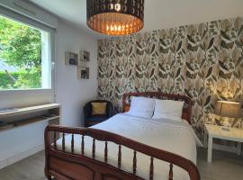 Chambre indépendante, hôtel à Mayenne