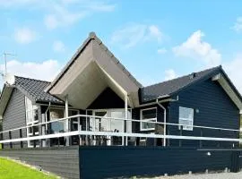 8 person holiday home in Roslev-By Traum