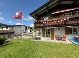 Free Spirit Chalet, hotel a Flühli