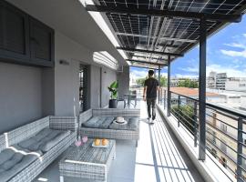 ICON Urban Living, отель в Салониках