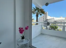 Ocean Glimpse- Las Americas