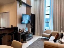 Casa de estilo elegante com jacuzzi, cottage in Foz do Igua&ccedil;u