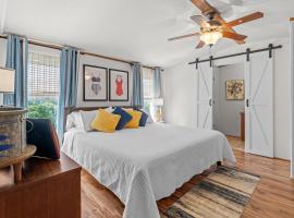 Viesnīca Waterfront - River Shack Retreat - Kayaks included pilsētā McDaniels