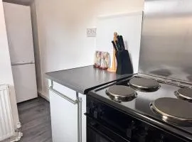 Room 1 Shared House 10 min from Center