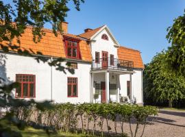 Villa Kolartorp, מלון חוף בEkolsund