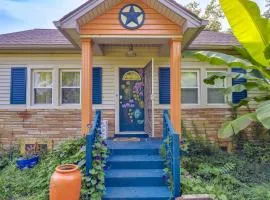 1 Mi to Donelson Station Artsy Family Retreat