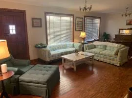 Family-Friendly Home in Lafayette - Near UL and Festivities