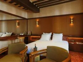 Hôtel Konfidentiel - Chambre Deluxe - Proche du Louvre