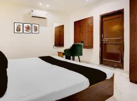 Hotel O Luxury Inn