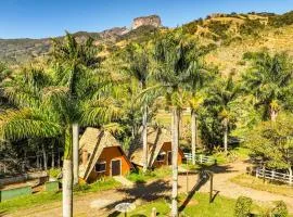 Villa das Palmeiras Chalés & Camping