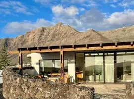 Canaryislandshost l Risco Suite Lanzarote