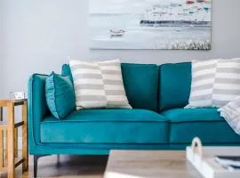 Charming Townhome Retreat, close to Manchester